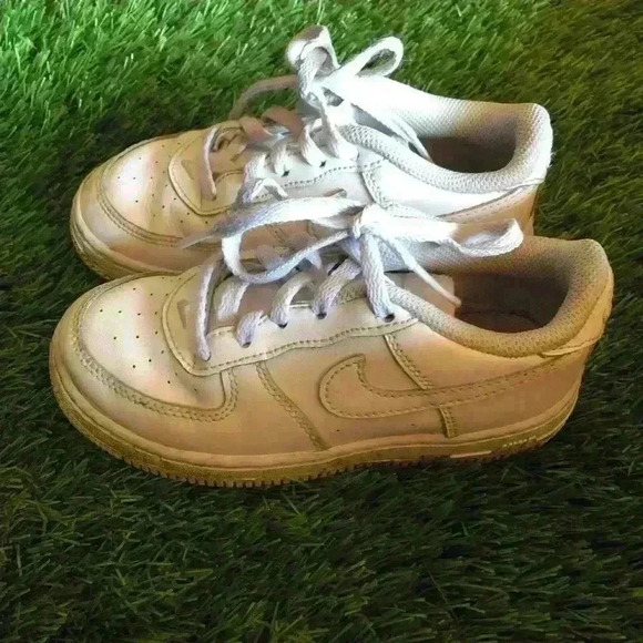 Nike Air Force 1 low top boys size 10 - Picture 1 of 6